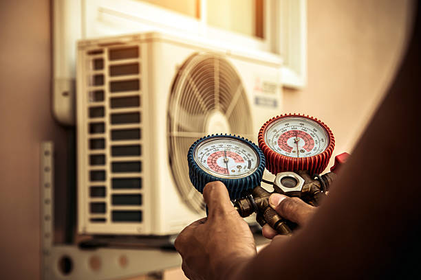 Professional Ac Installation technician working in Leander, TX